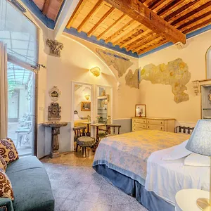 Relais & Maison Grand Tour Bed & Breakfast
