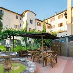 Archi Rossi Ostello